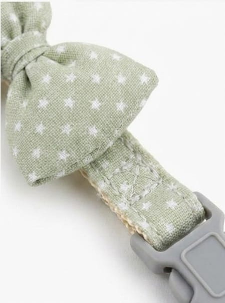 Pet Collar with Bow – Soft Sage Star Pattern